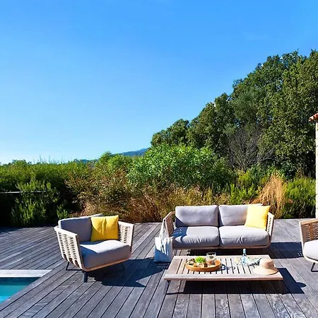 ヴィラ Pruno Sleeps 4 Pool Air Con Wifi Pruno